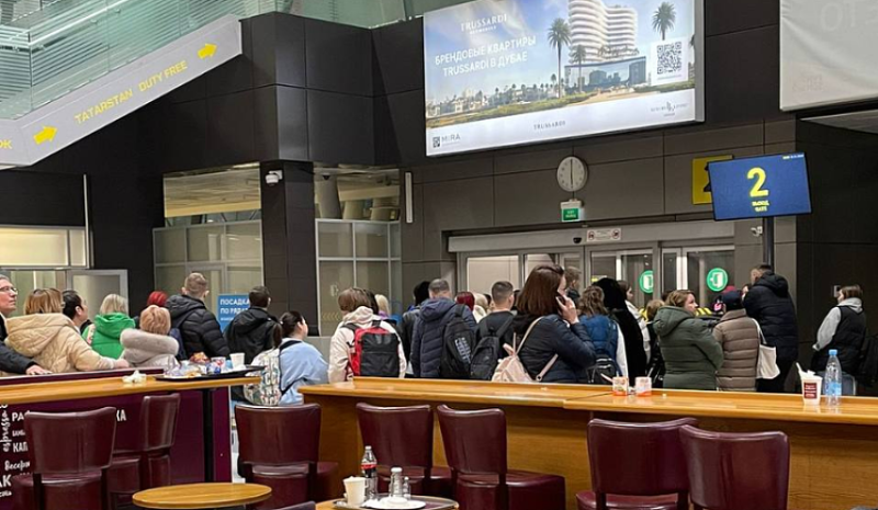 Аэропорт Казани: вылет в Дубай авикомпании flydubai задерживается уже на 40 часов