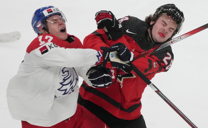 Канадцы впервые за пять лет остались без медалей молодежного ЧМ по хоккею