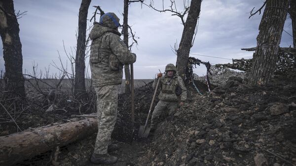 Киев будет благодарен, если партнеры введут в страну войска, заявил Шмыгаль